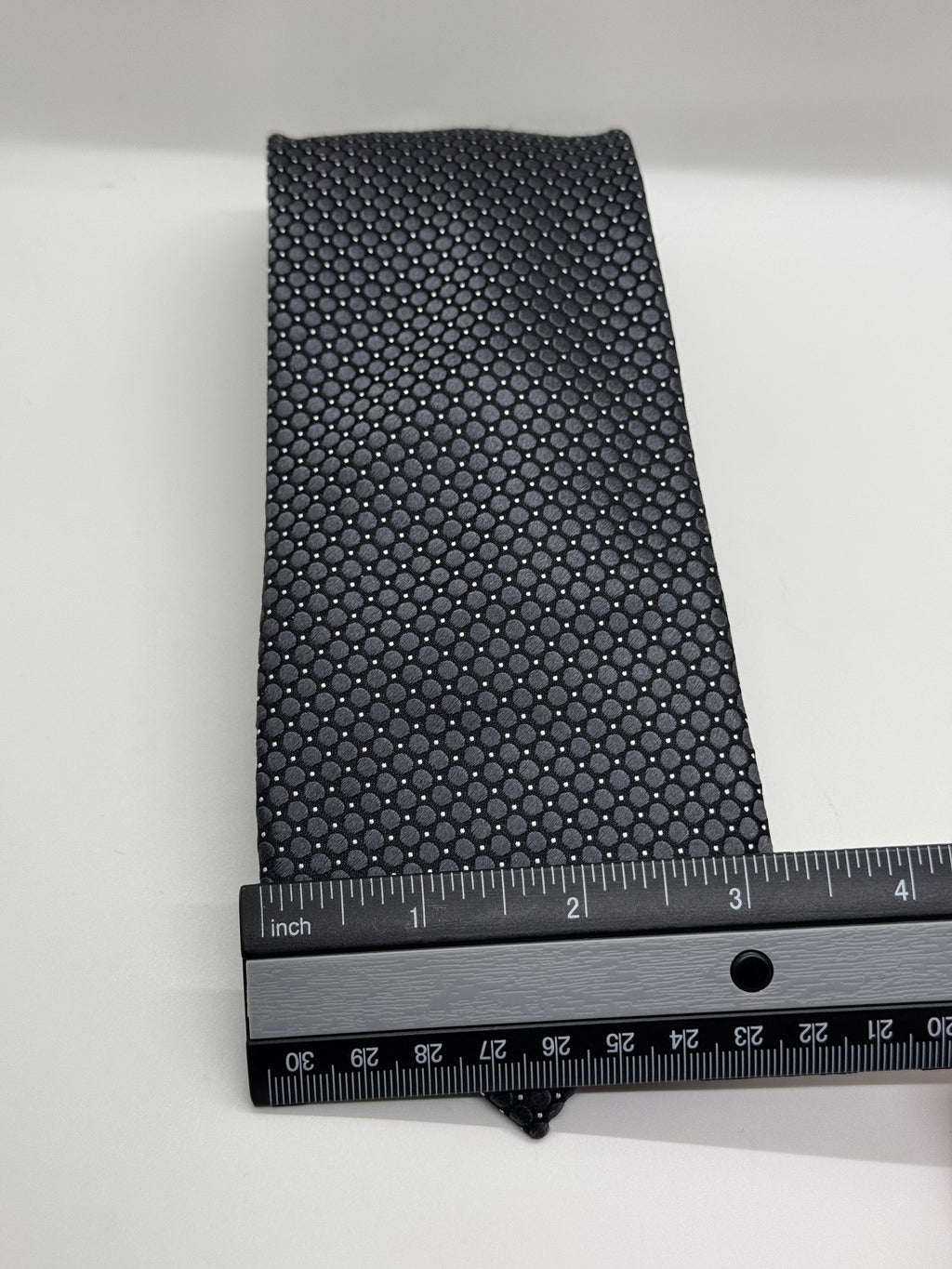 Countess Mara Tie