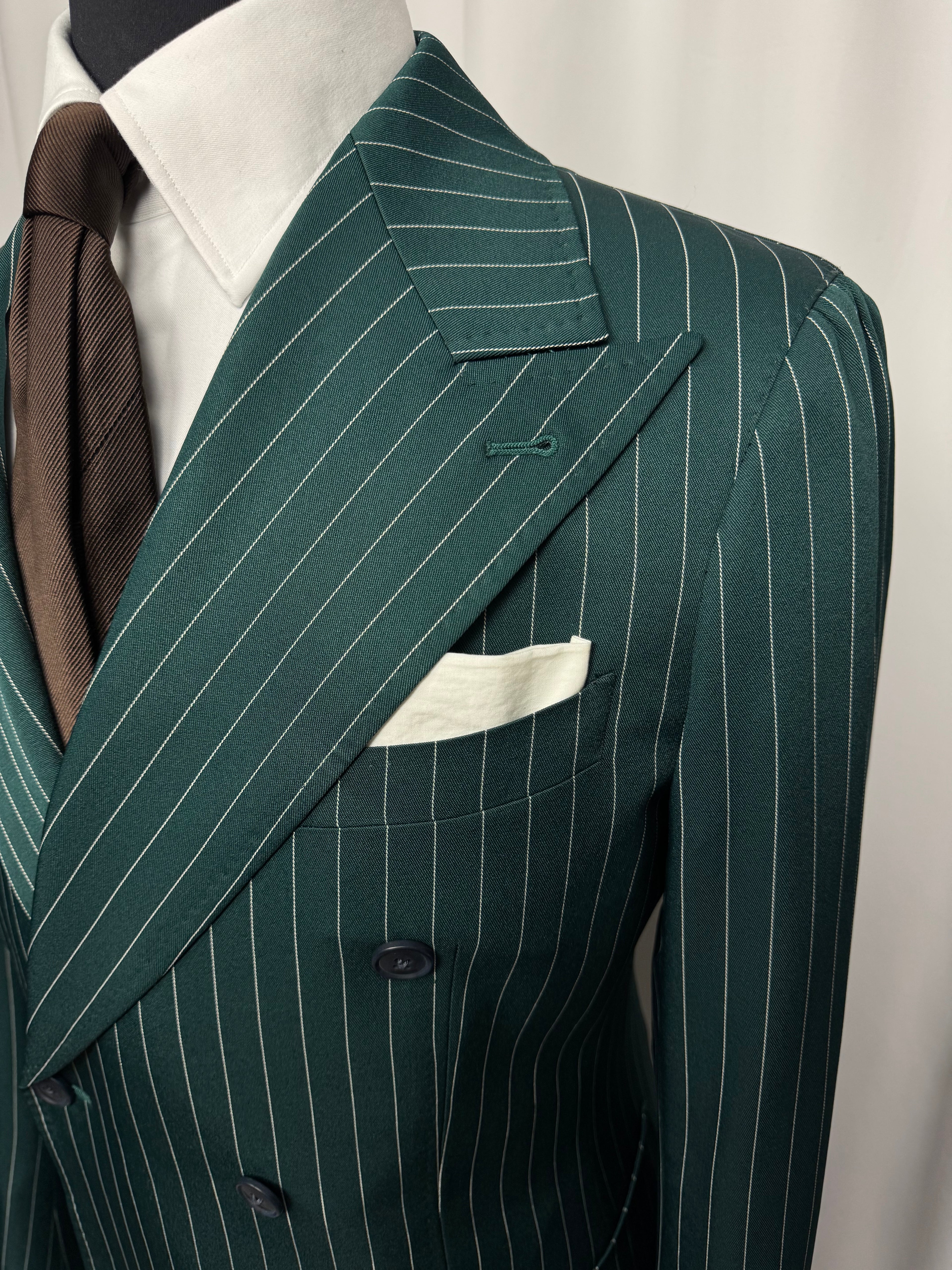 TTG Emerald Green Pinstripe Double-Breasted Suit – Size 42R