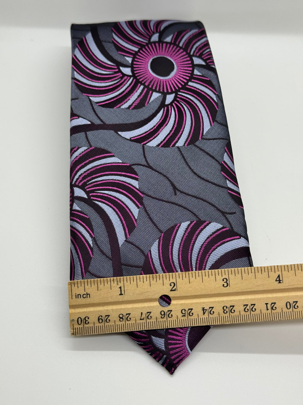 Verse 9 Abstract Floral Tie