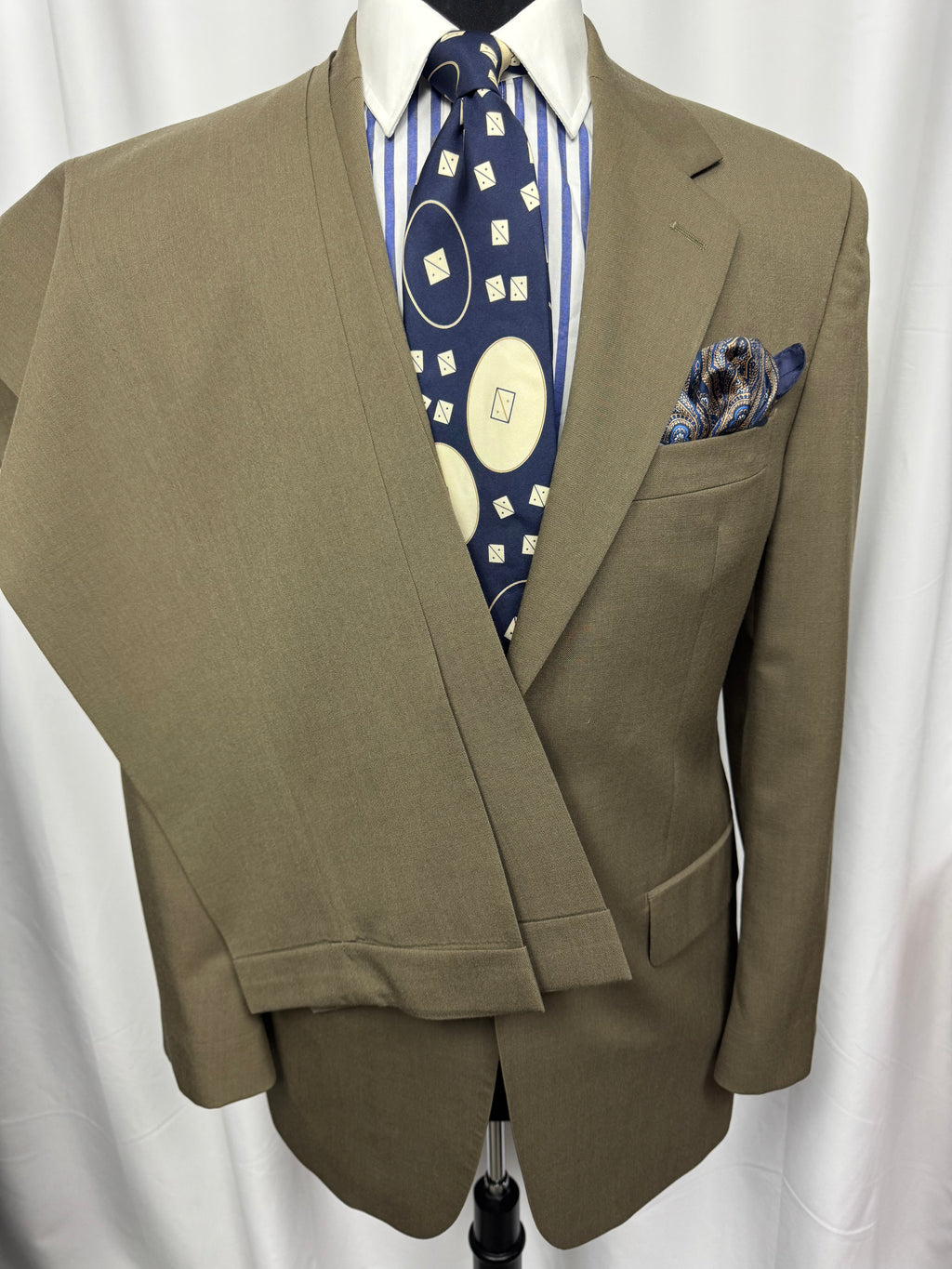 Chaps Olive Classic Suit – Pleated & Cuffed Trousers – 38R