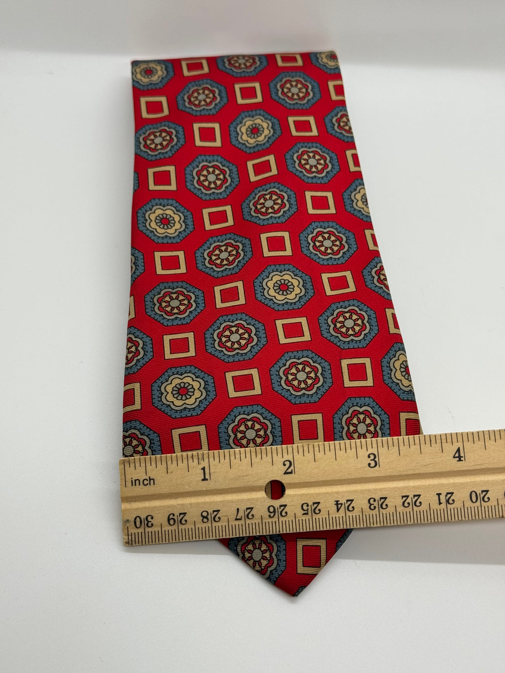 IZOD Red Geometric Medallion Tie