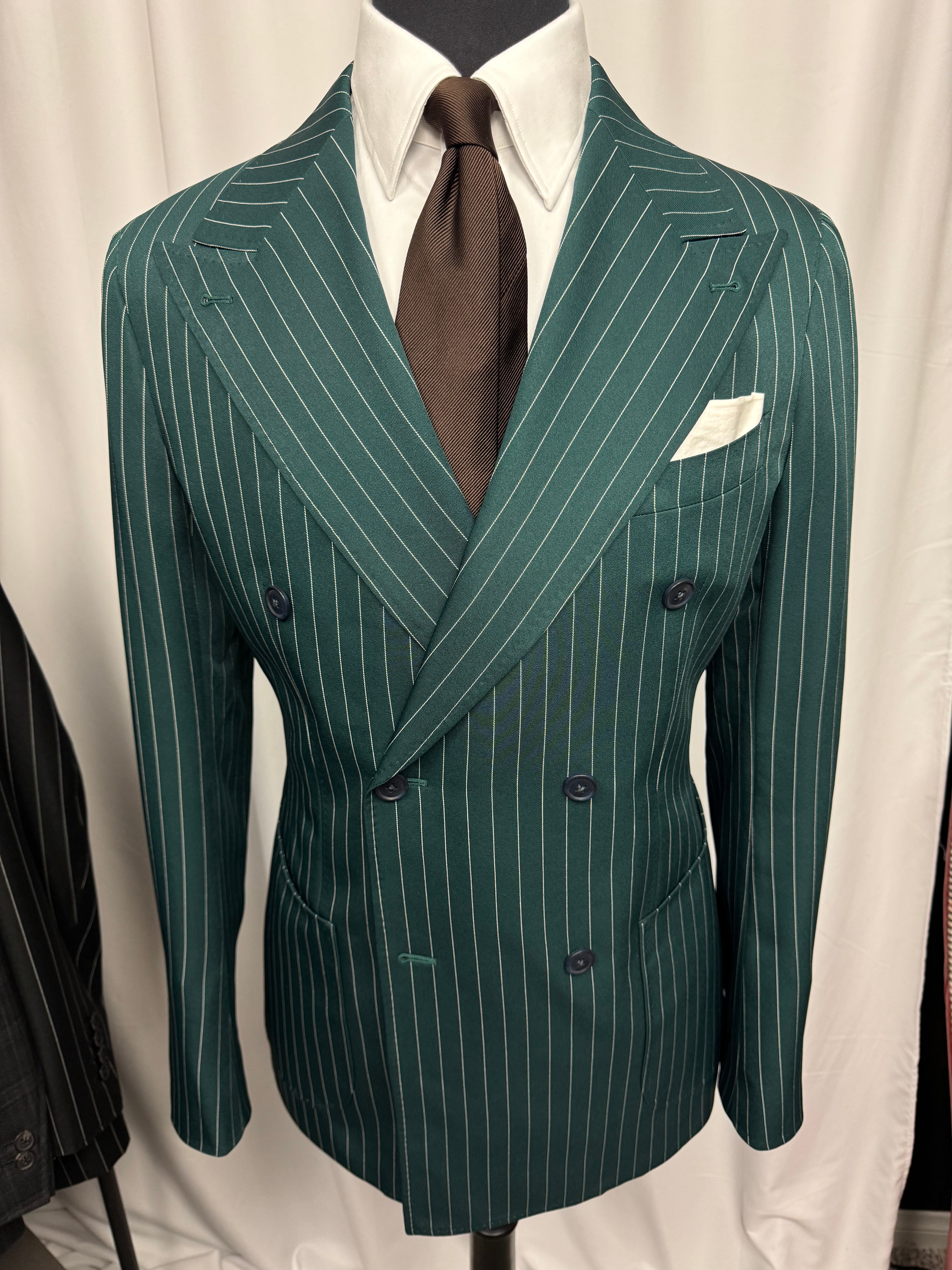 TTG Emerald Green Pinstripe Double-Breasted Suit – Size 42R