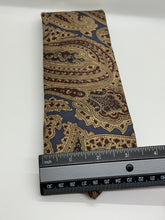 Load image into Gallery viewer, Gant XL Tie
