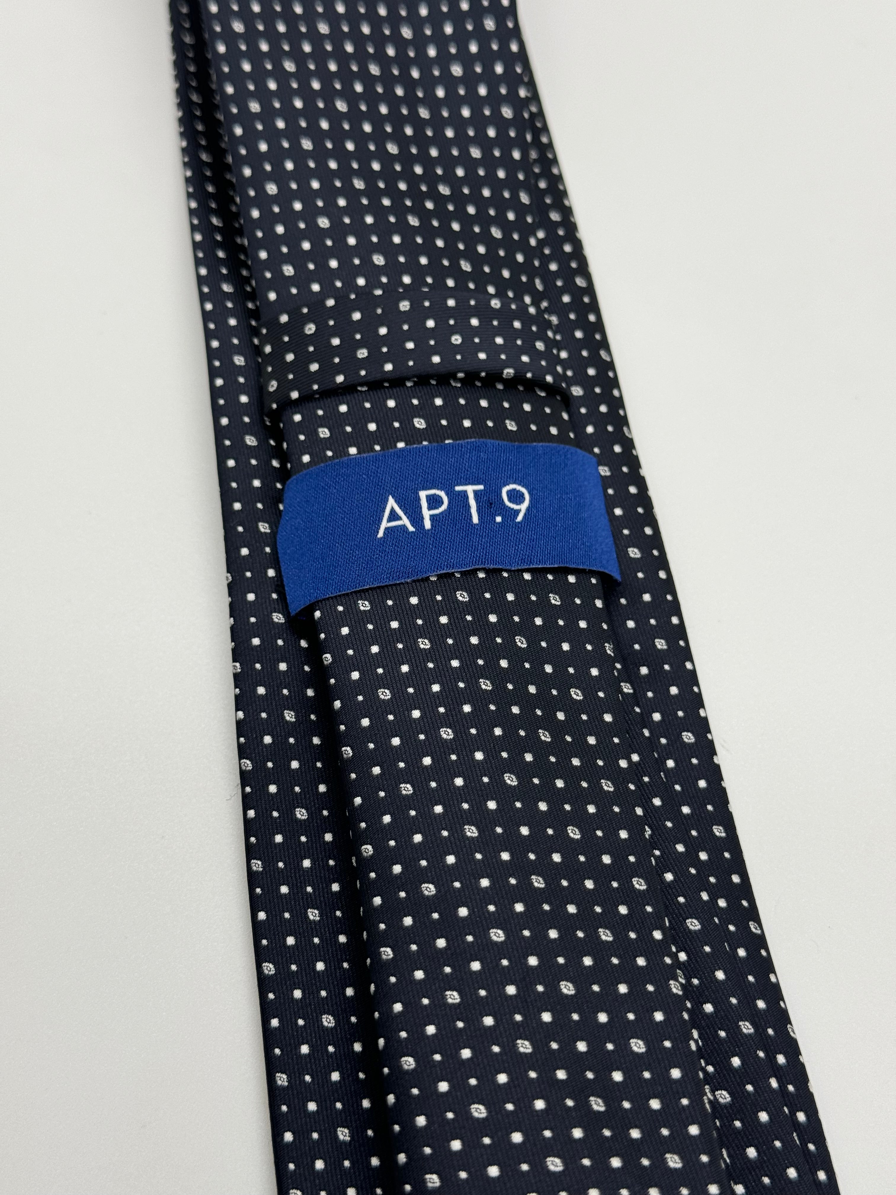 APT.9 Tie