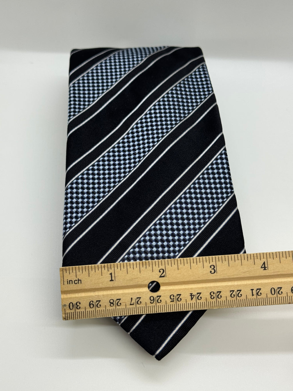 Giorgio Armani – Black & Silver Power Stripe Silk Tie
