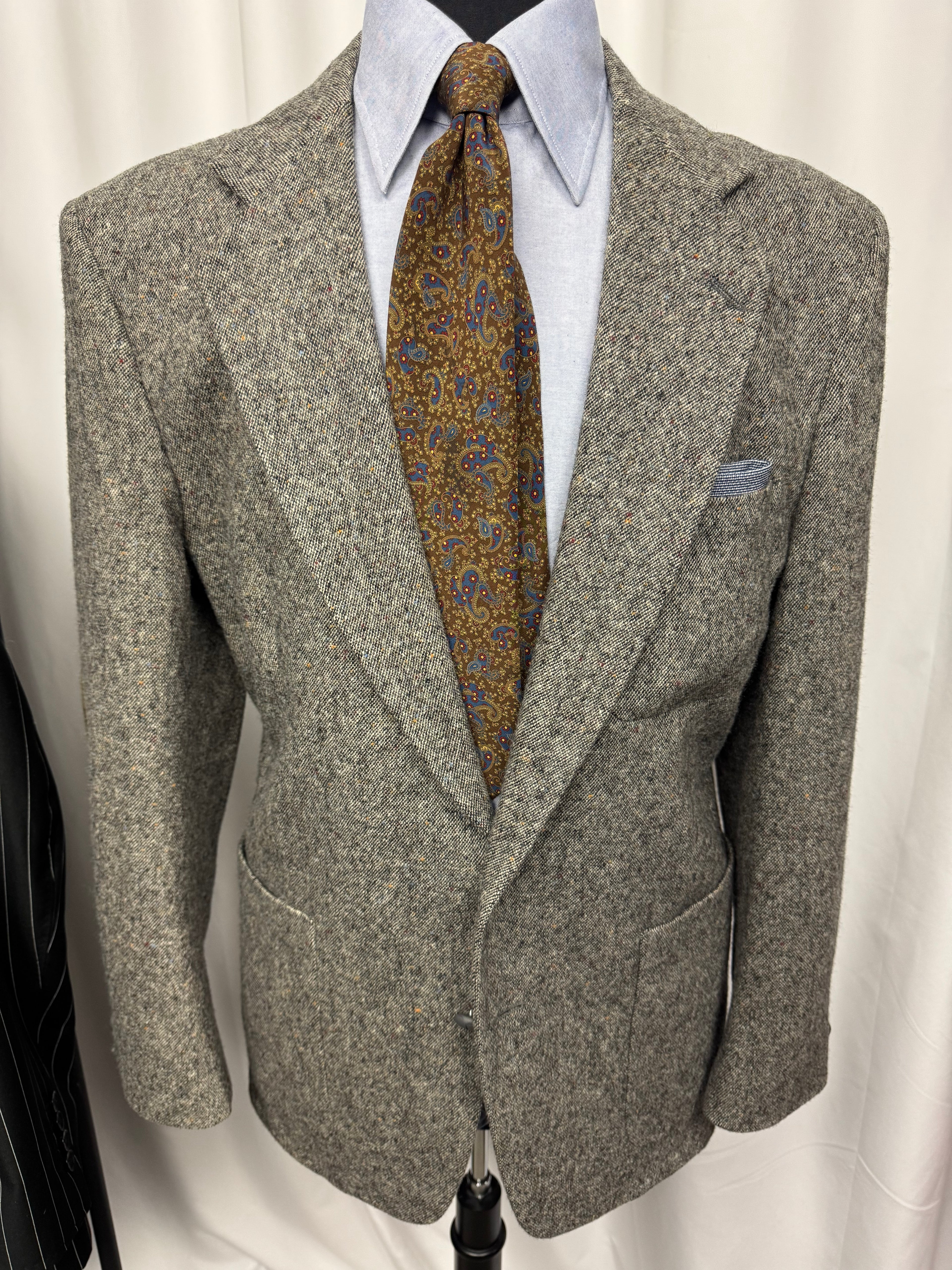 Vintage New England Collection Tweed Sport Coat 42R – Suede Elbow Patches, Patch Pockets, Made in USA