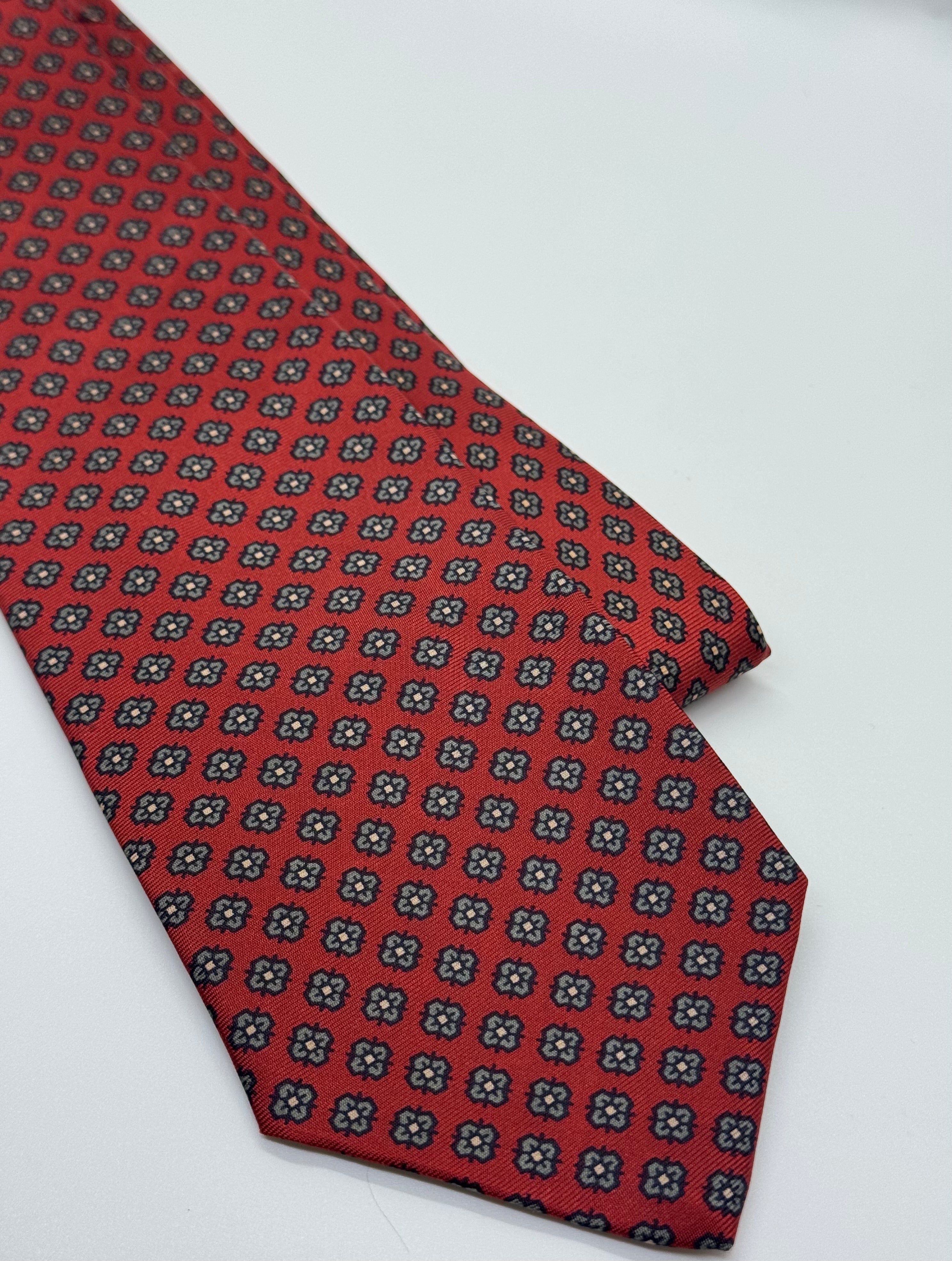 The Man’s Shop Medallion Tie