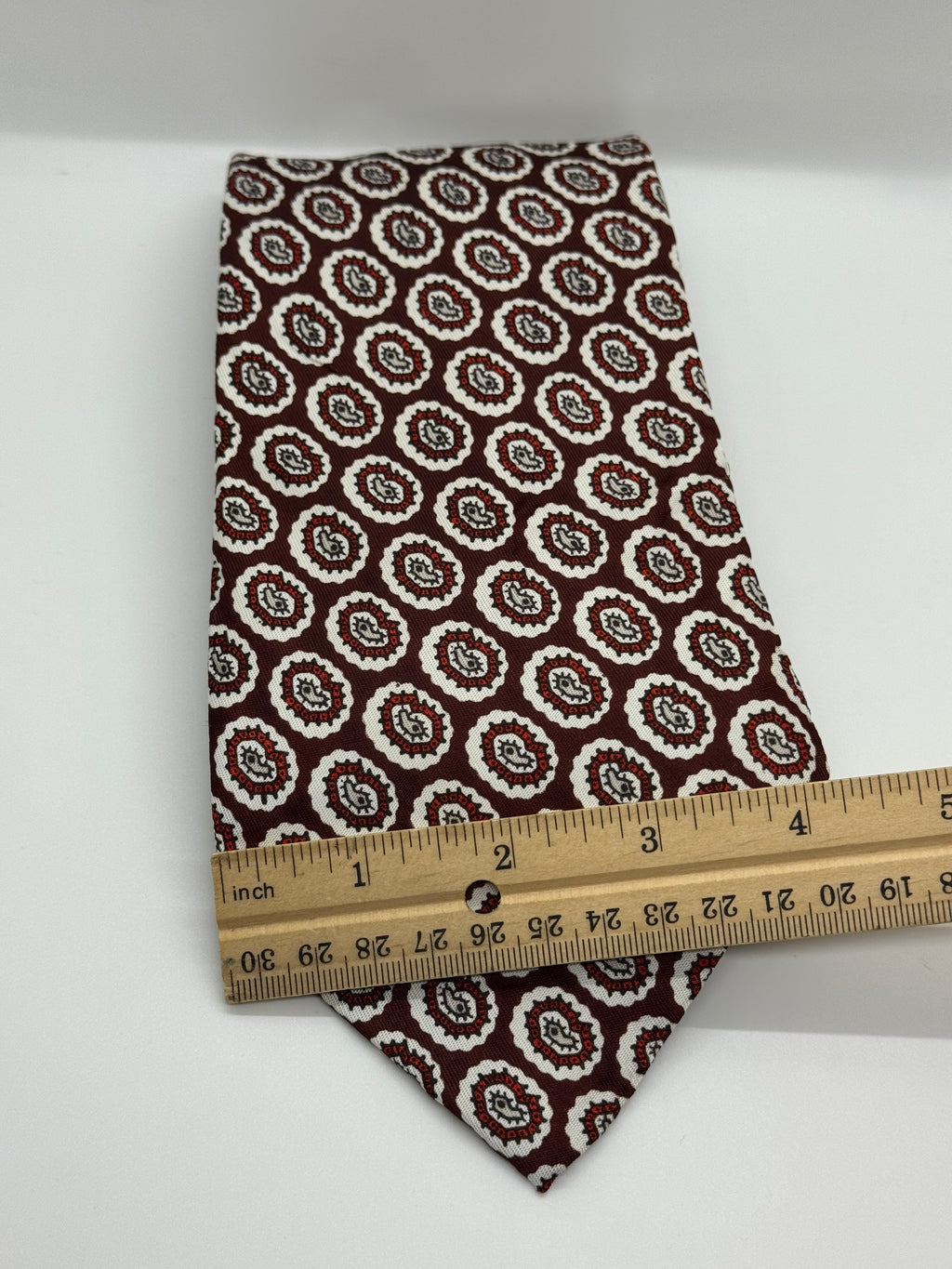 Walt Taylor The Man’s Shop Paisley Medallion Tie