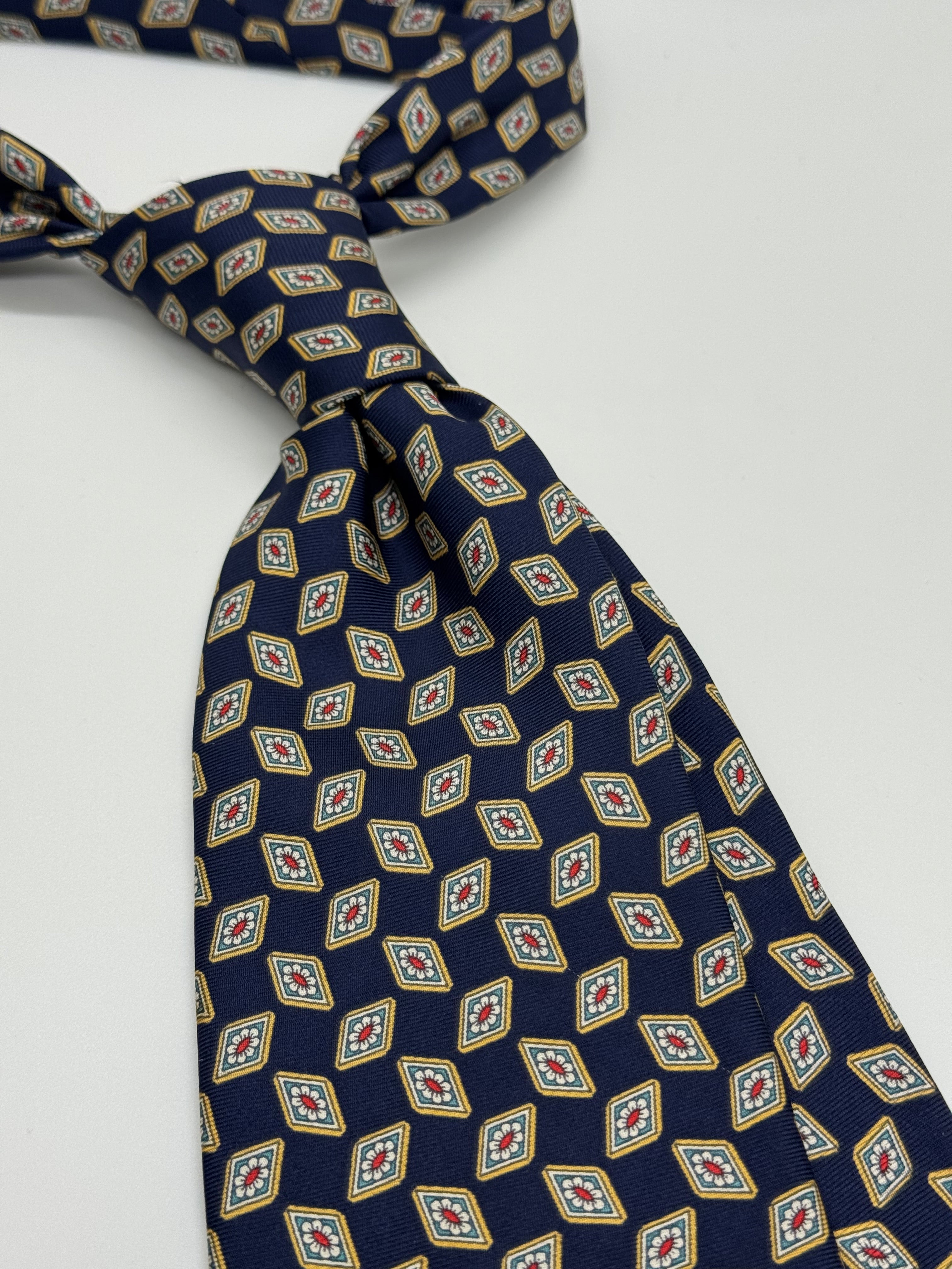 Windsor Collection Navy Diamond Medallion Tie