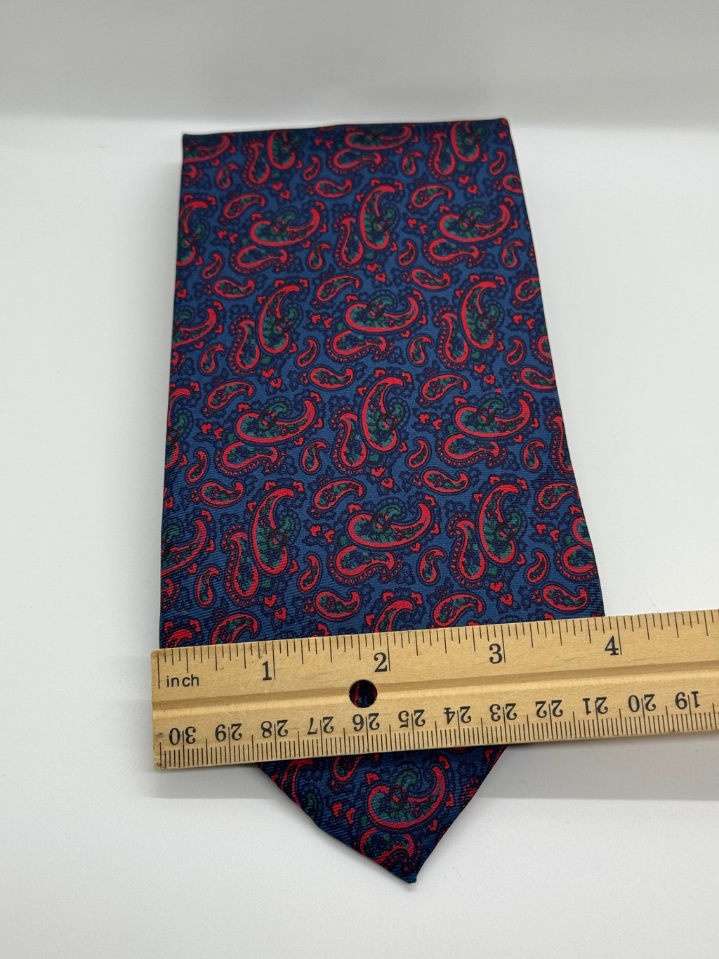 Henri Christian London Paisley Tie – Made in Great Britain