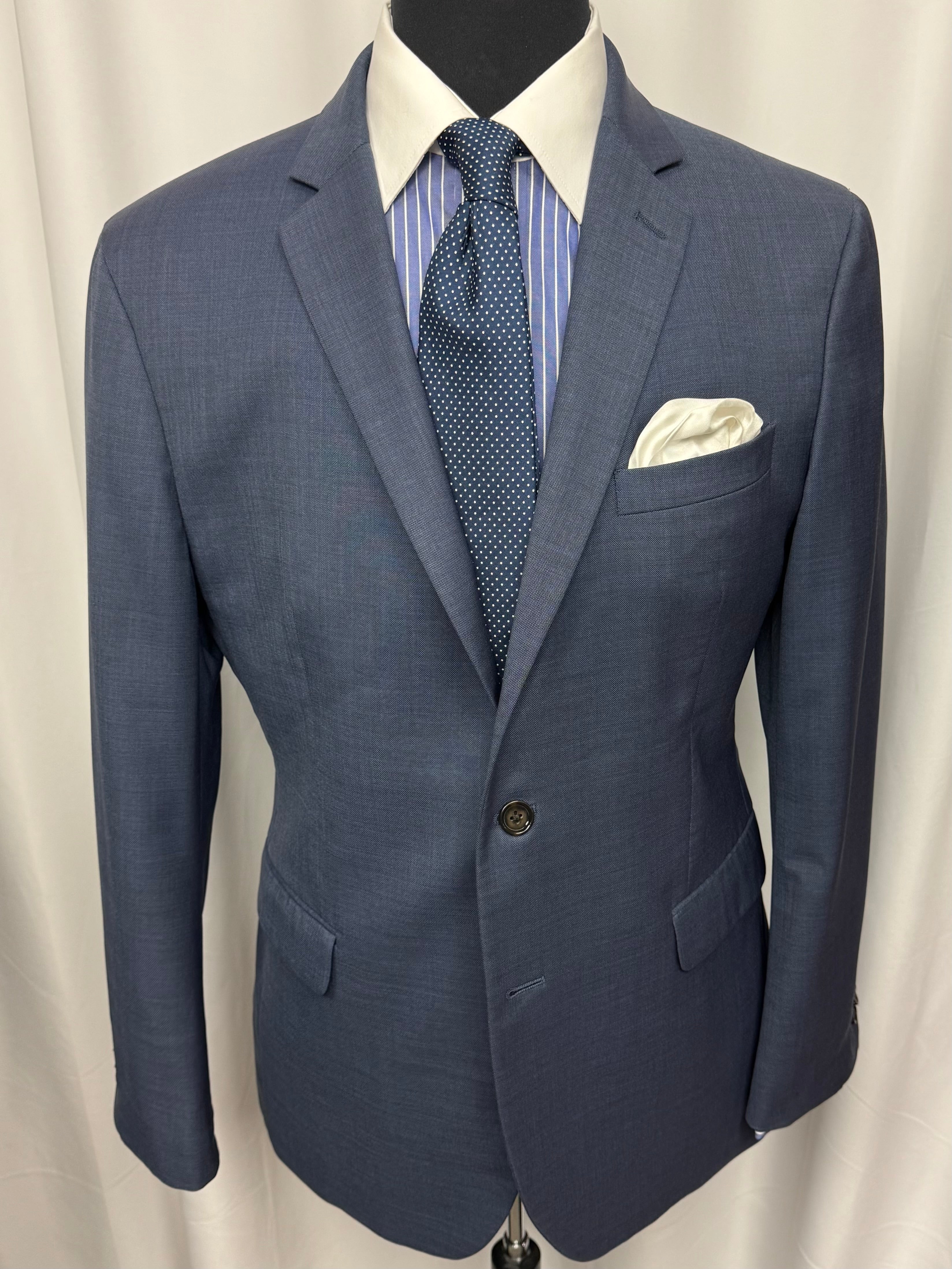 Banana Republic Slim Fit Italian Marzotto Blue Wool Suit – 42S
