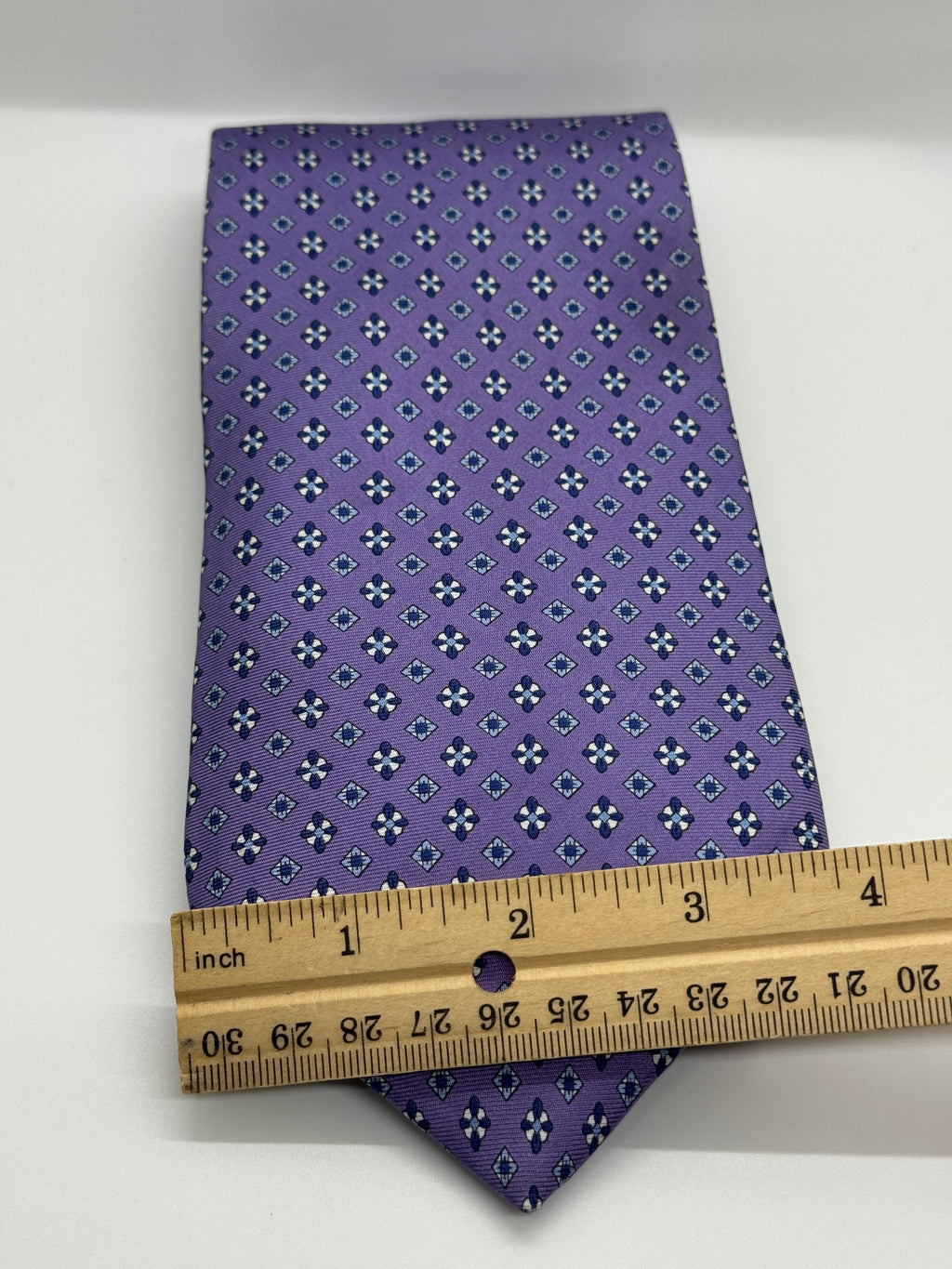 Leonardo Strassi Lavender Medallion Tie – Made in Italy