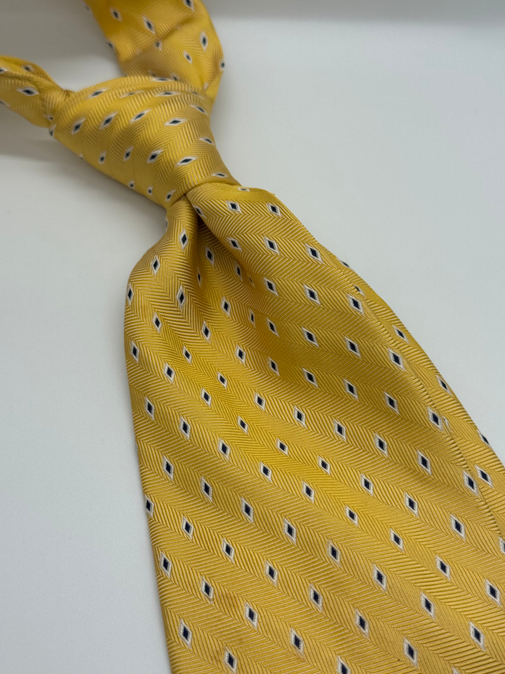 Meeting Street Hand Made Gold Herringbone Silk Tie with Diamond Motif