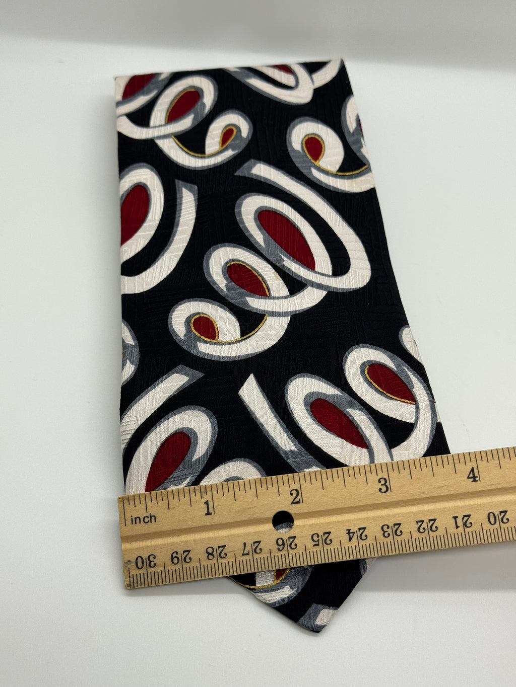Ashberry Black Abstract Swirl Tie