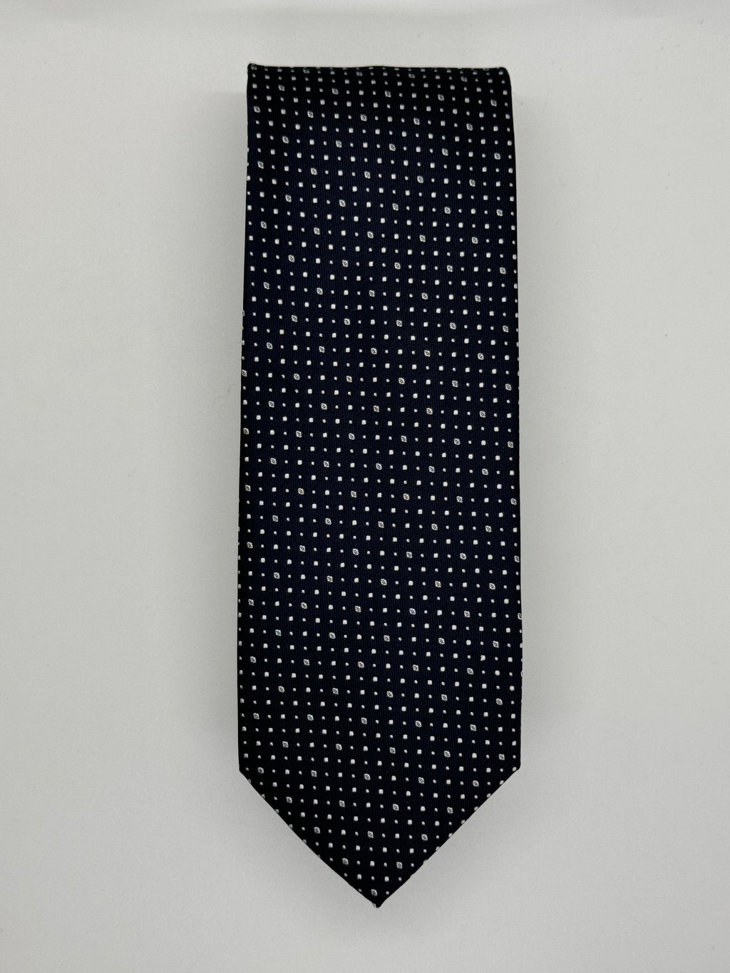 APT.9 Tie