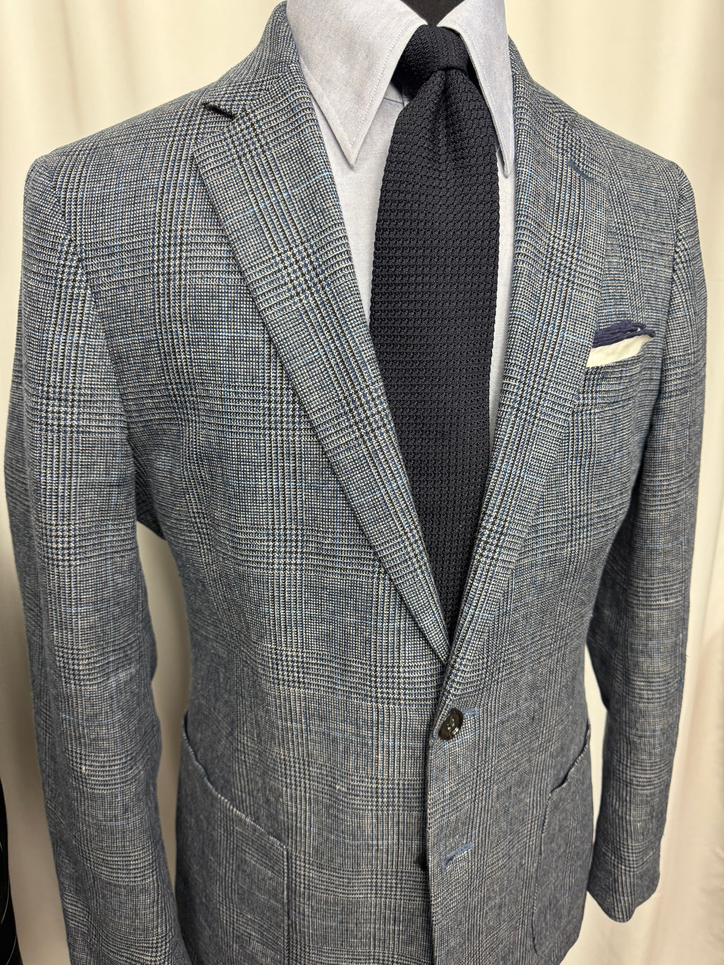 Banana Republic Slim Fit Blue Glen Plaid Linen-Cotton Sport Coat – 40R