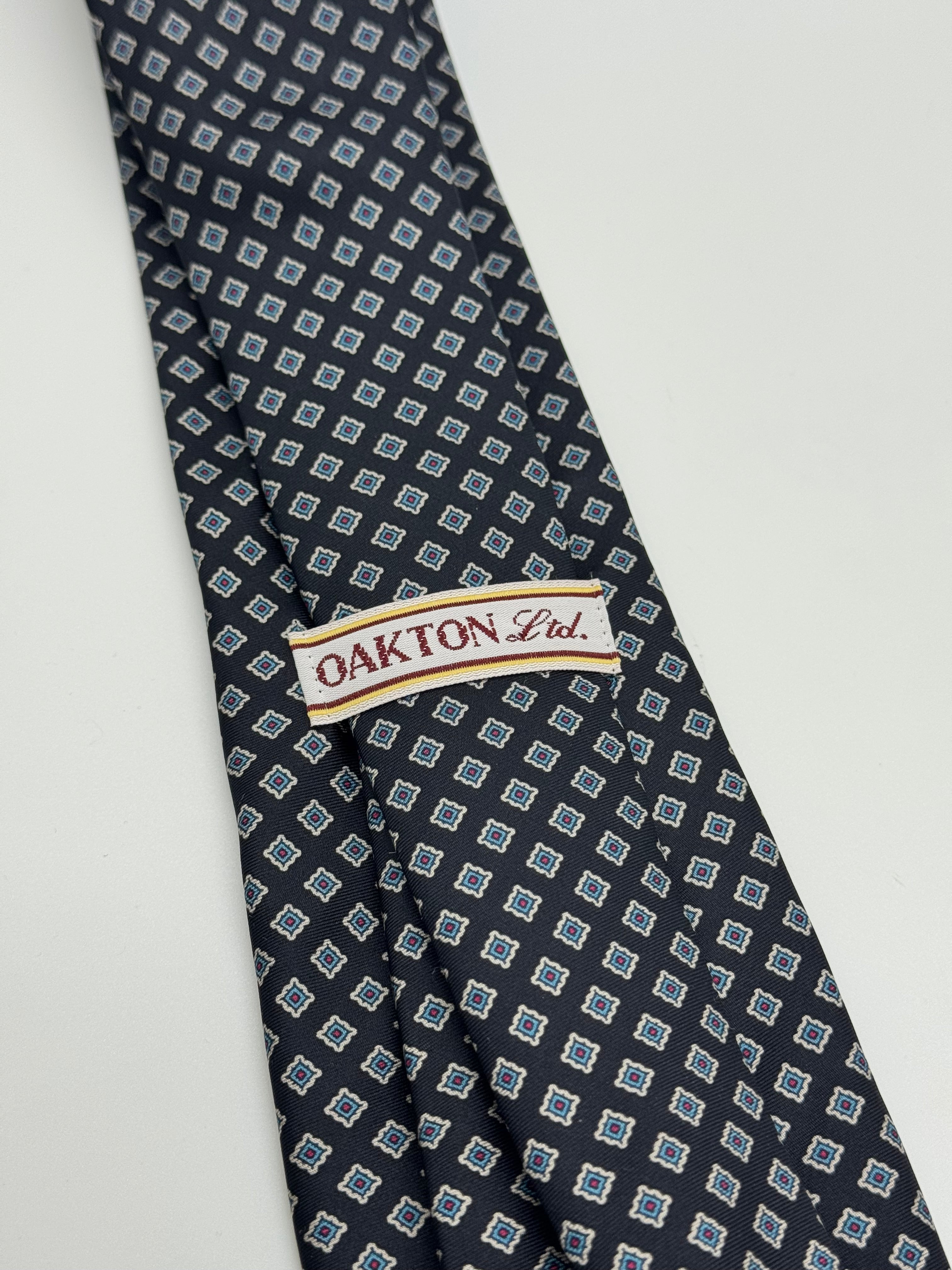 Oakton Ltd. Geometric Medallion Tie