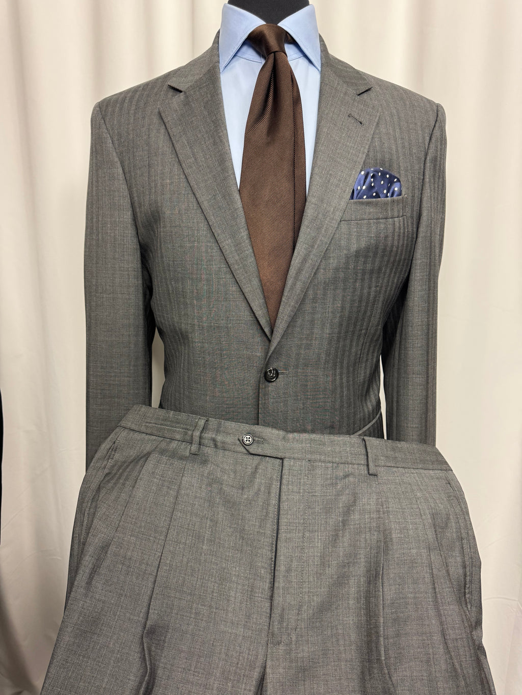 Jos. A. Bank Signature Collection Gray Herringbone Subtle Brown Stripe Suit — 40R