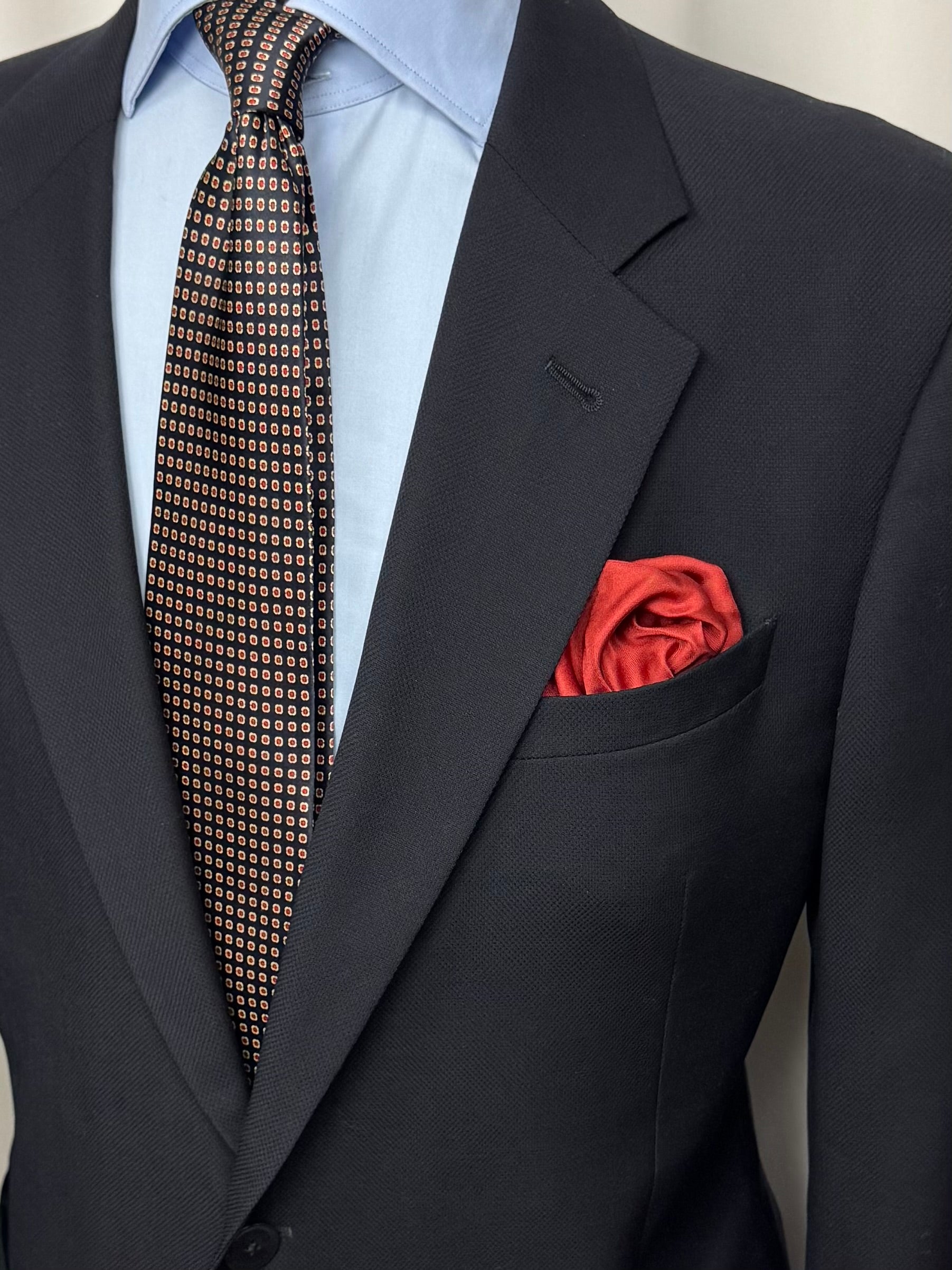 Armani Collezioni Navy Textured Sport Coat – Made in Italy (44R)