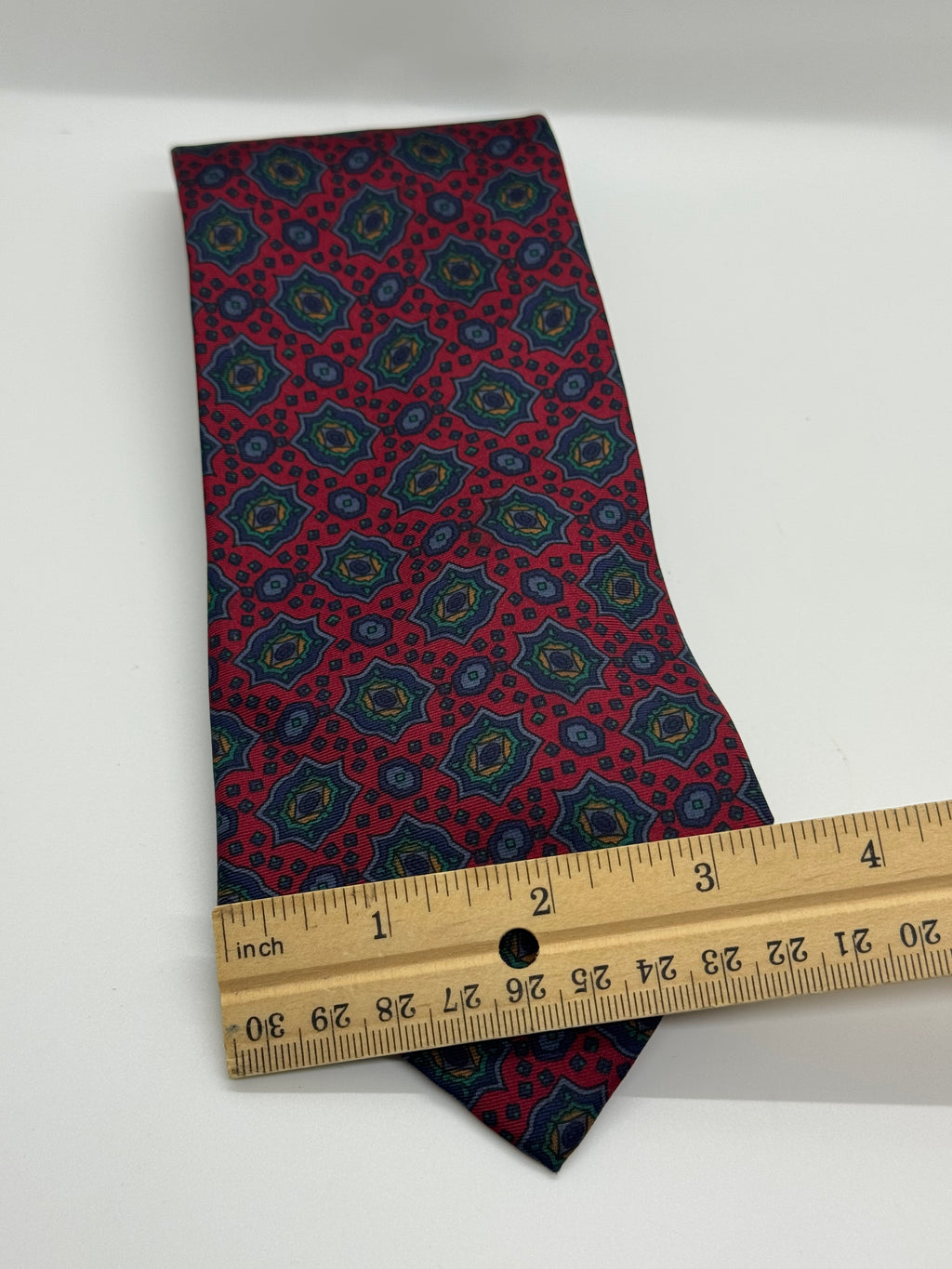 Kuppenheimer Red Geometric Medallion Tie