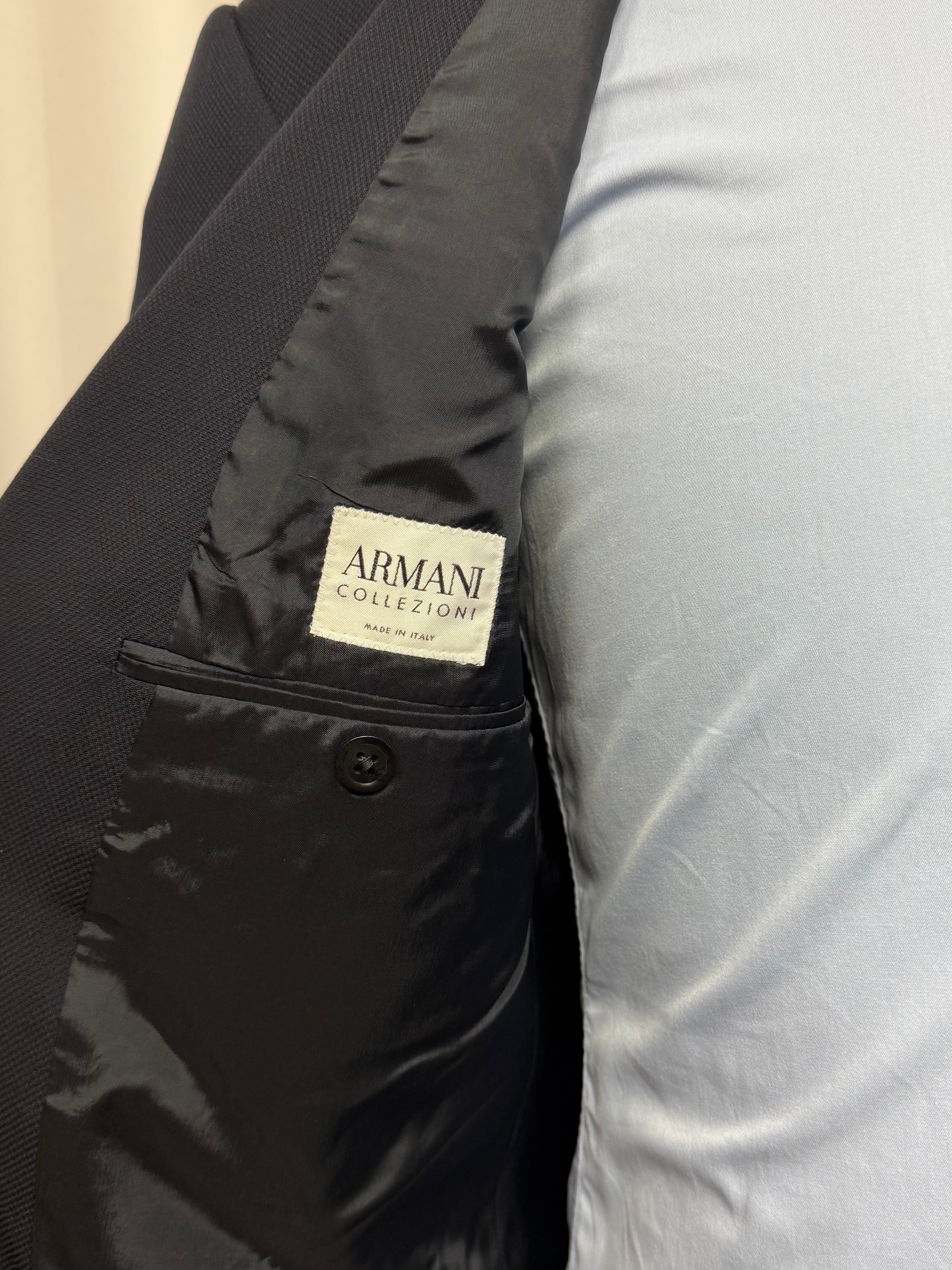 Armani Collezioni Navy Textured Sport Coat – Made in Italy (44R)