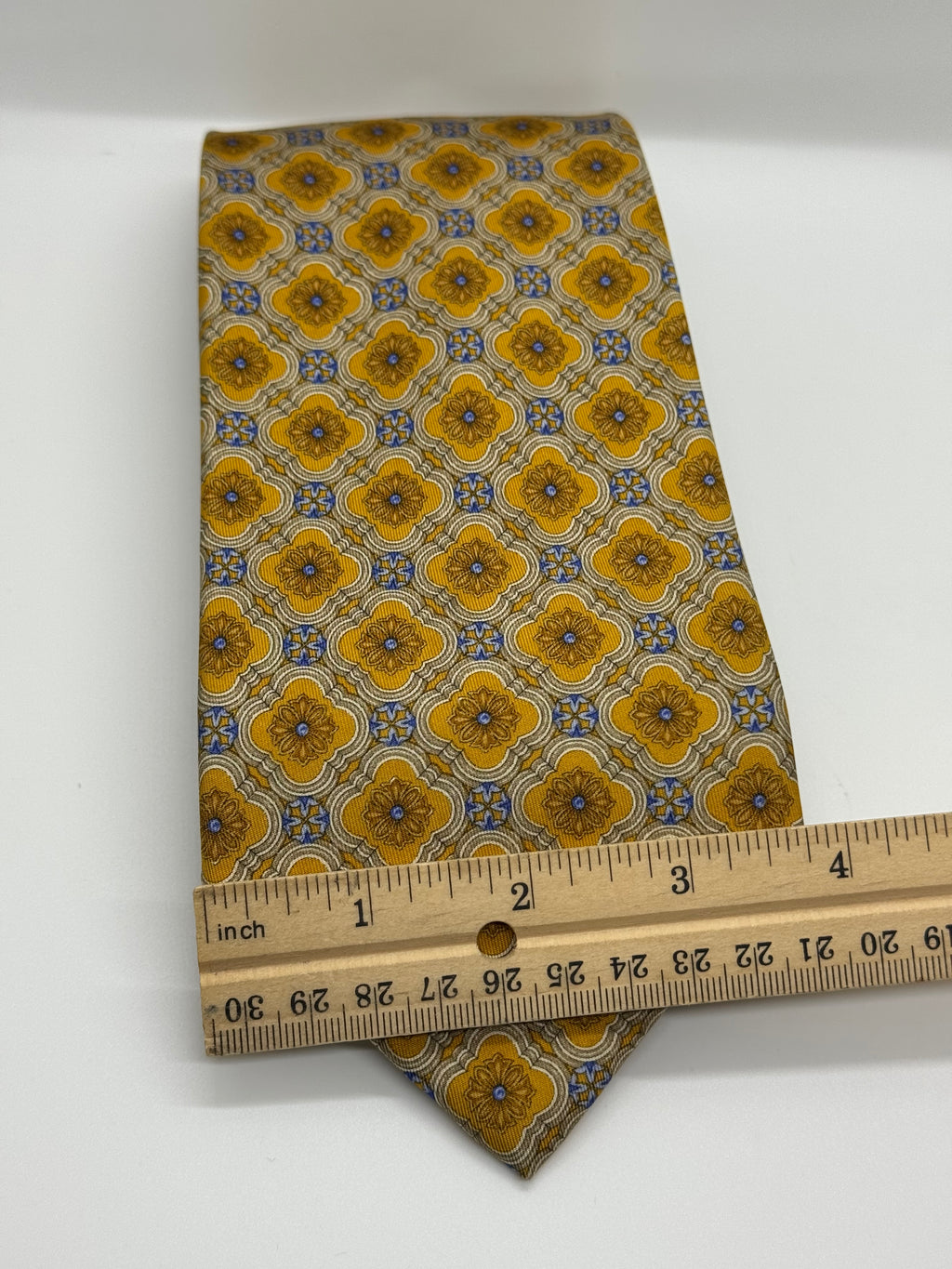 Robert Talbott Hunt Club Clothiers Gold Floral Medallion Tie