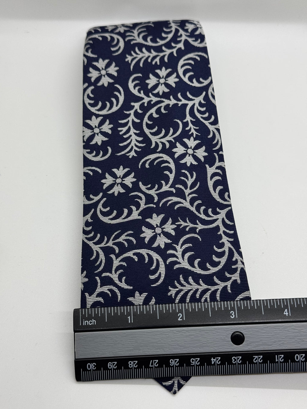 Brooks Brothers XL Tie