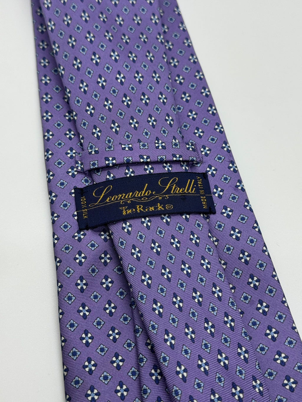 Leonardo Strassi Lavender Medallion Tie – Made in Italy