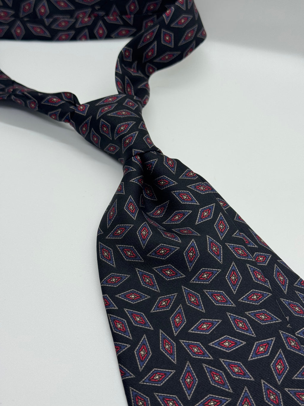 Royal Club Black Diamond Medallion Silk Tie