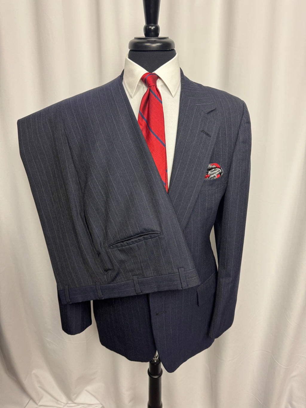 Vintage Bill Blass Navy Chalk Stripe Suit – Classic 90s Power Suit 42R
