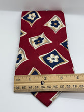 Load image into Gallery viewer, Irvine Park Tie
