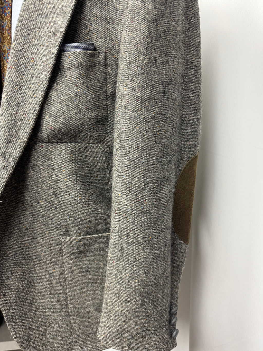 Vintage New England Collection Tweed Sport Coat 42R – Suede Elbow Patches, Patch Pockets, Made in USA