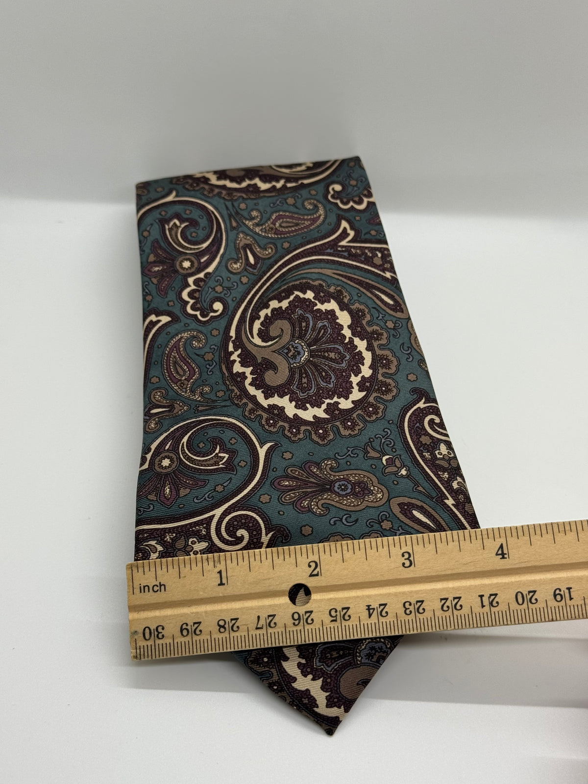 Clubfellow Paisley Tie