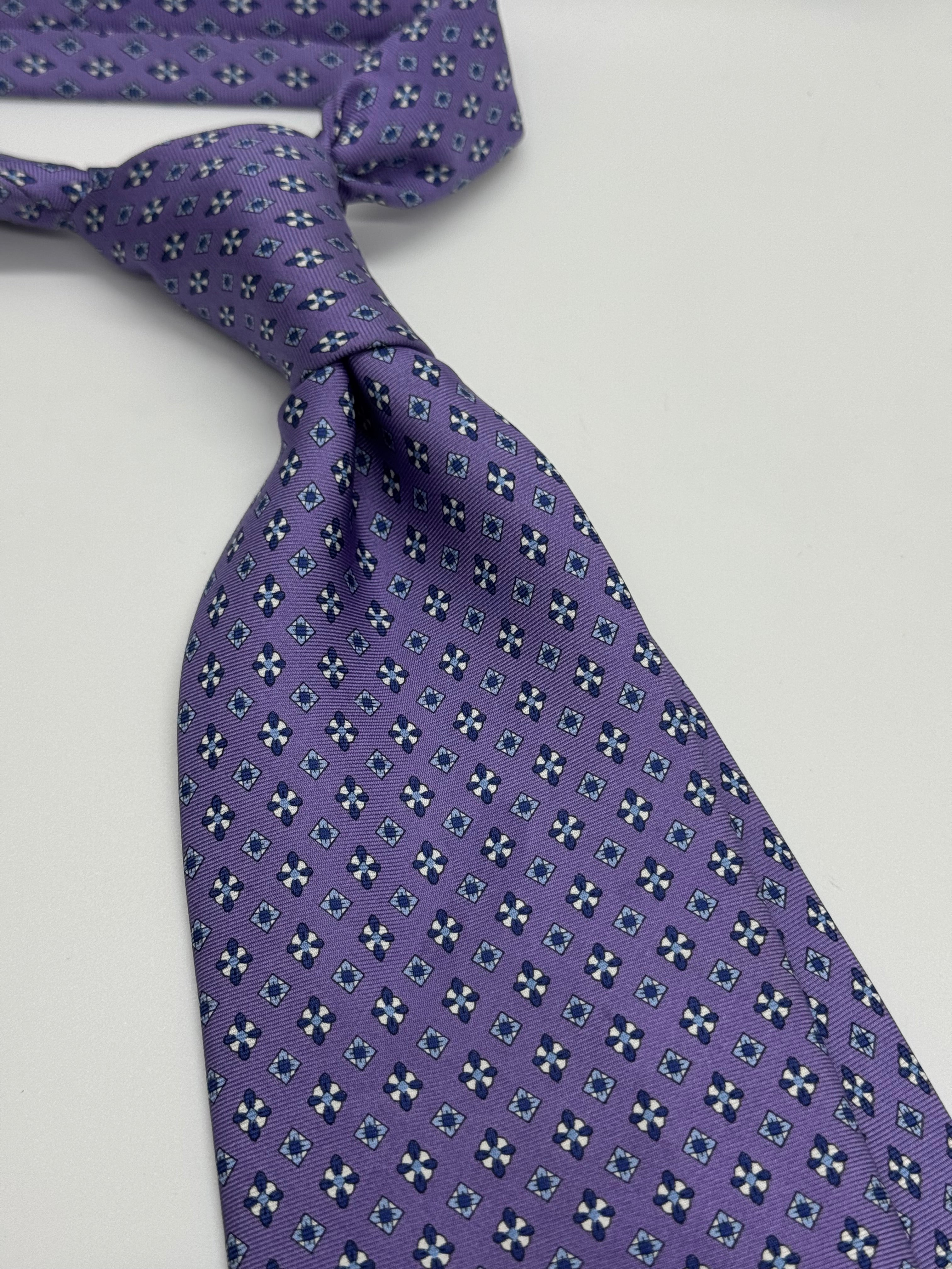 Leonardo Strassi Lavender Medallion Tie – Made in Italy