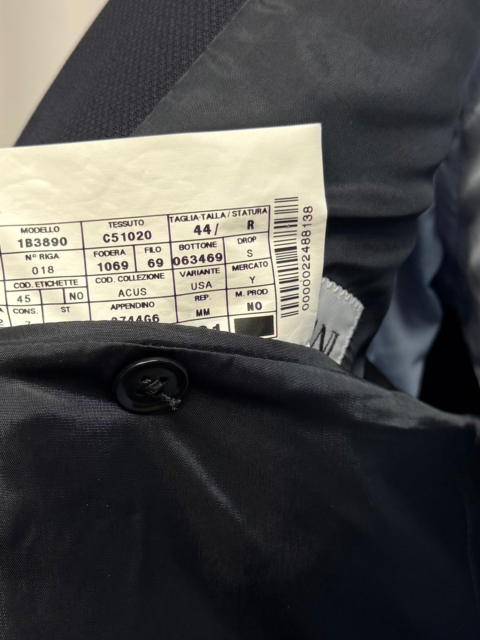 Armani Collezioni Navy Textured Sport Coat – Made in Italy (44R)