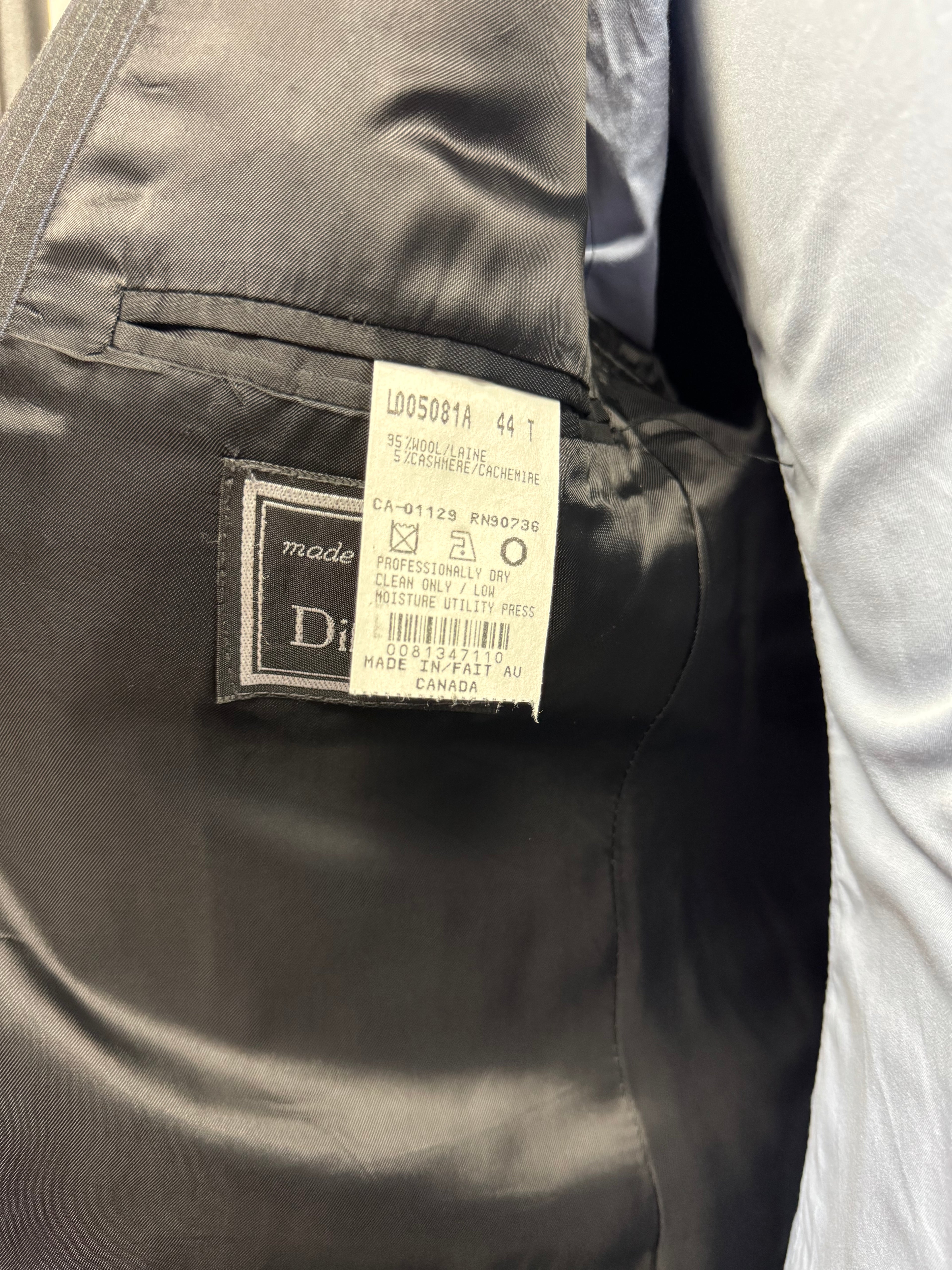 Ralph Lauren Fine Pinstripe Suit – Size 44L