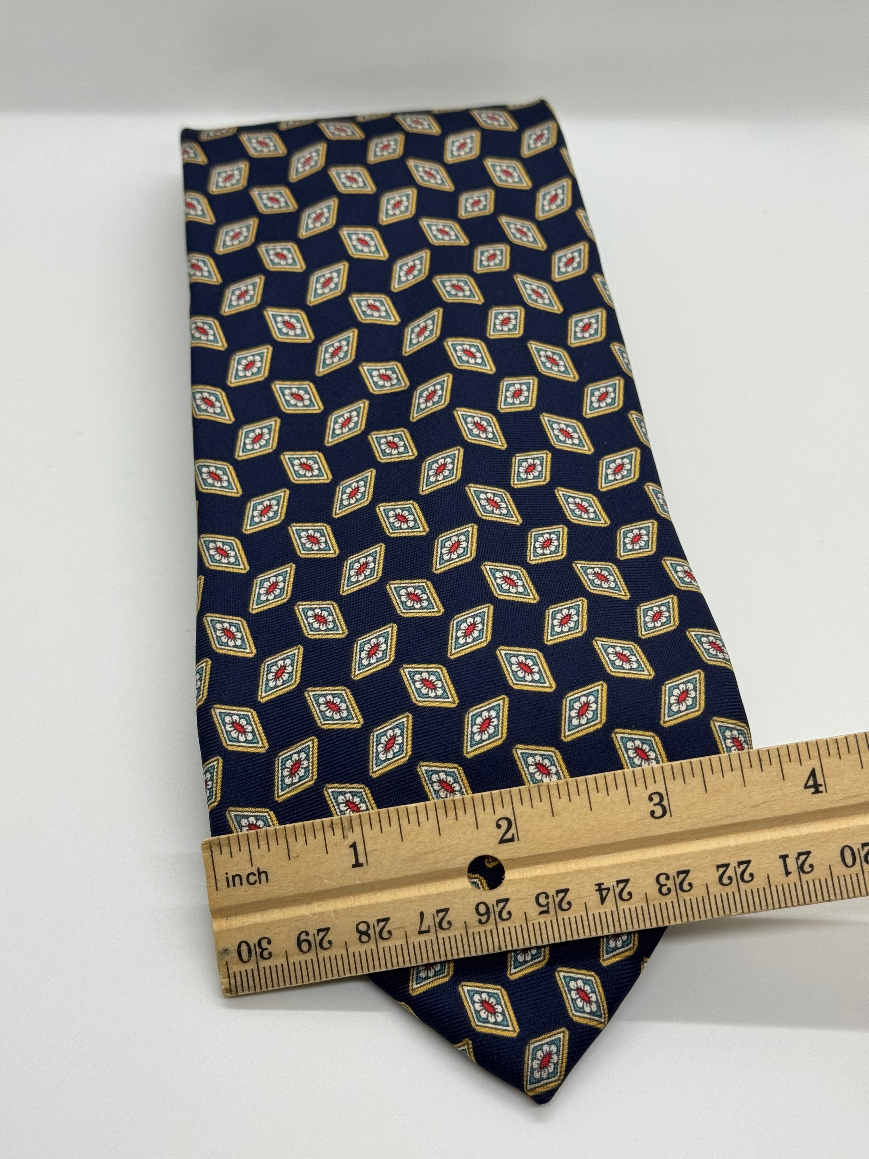Windsor Collection Navy Diamond Medallion Tie