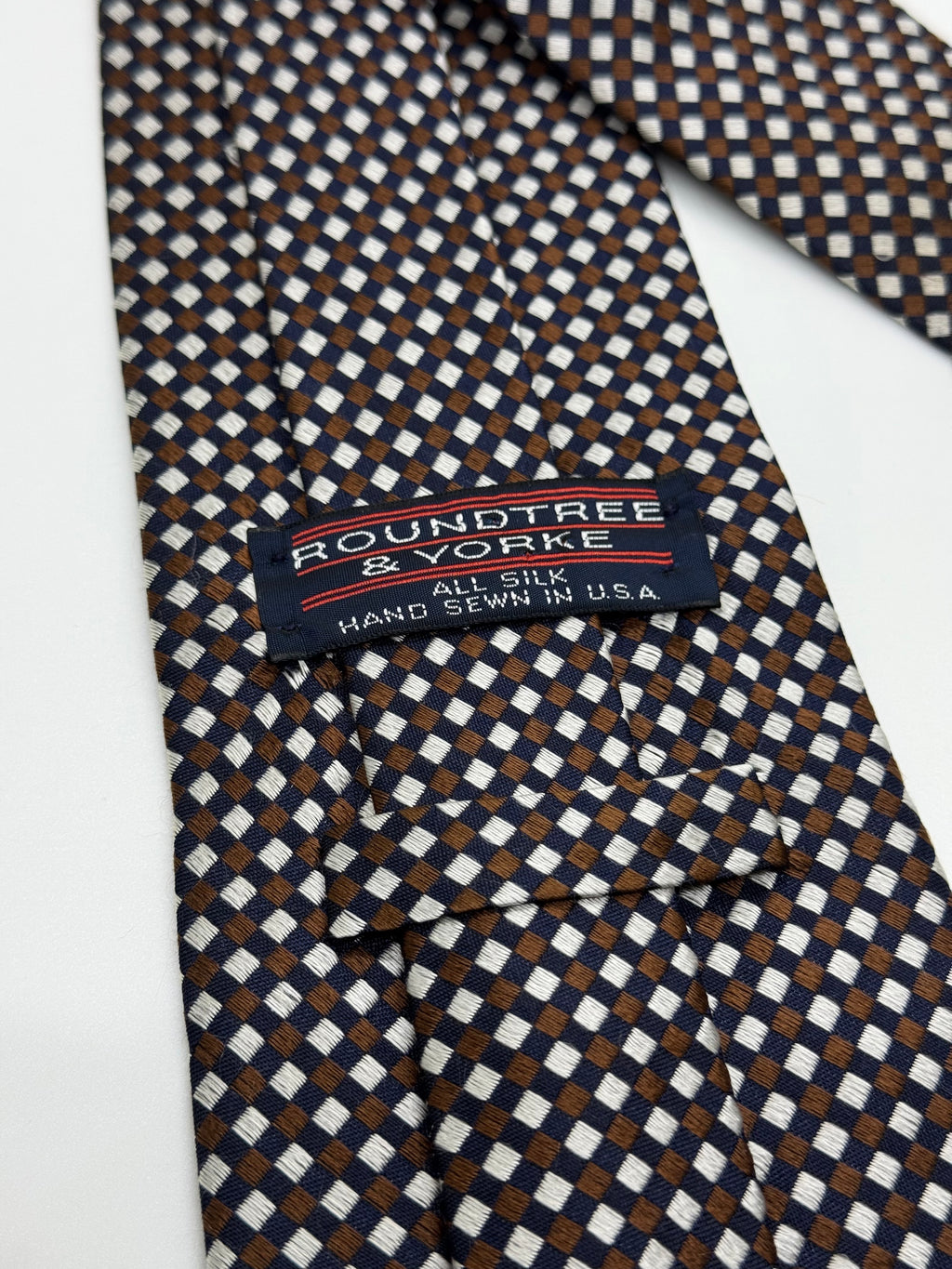 Roundtree & Yorke Tie