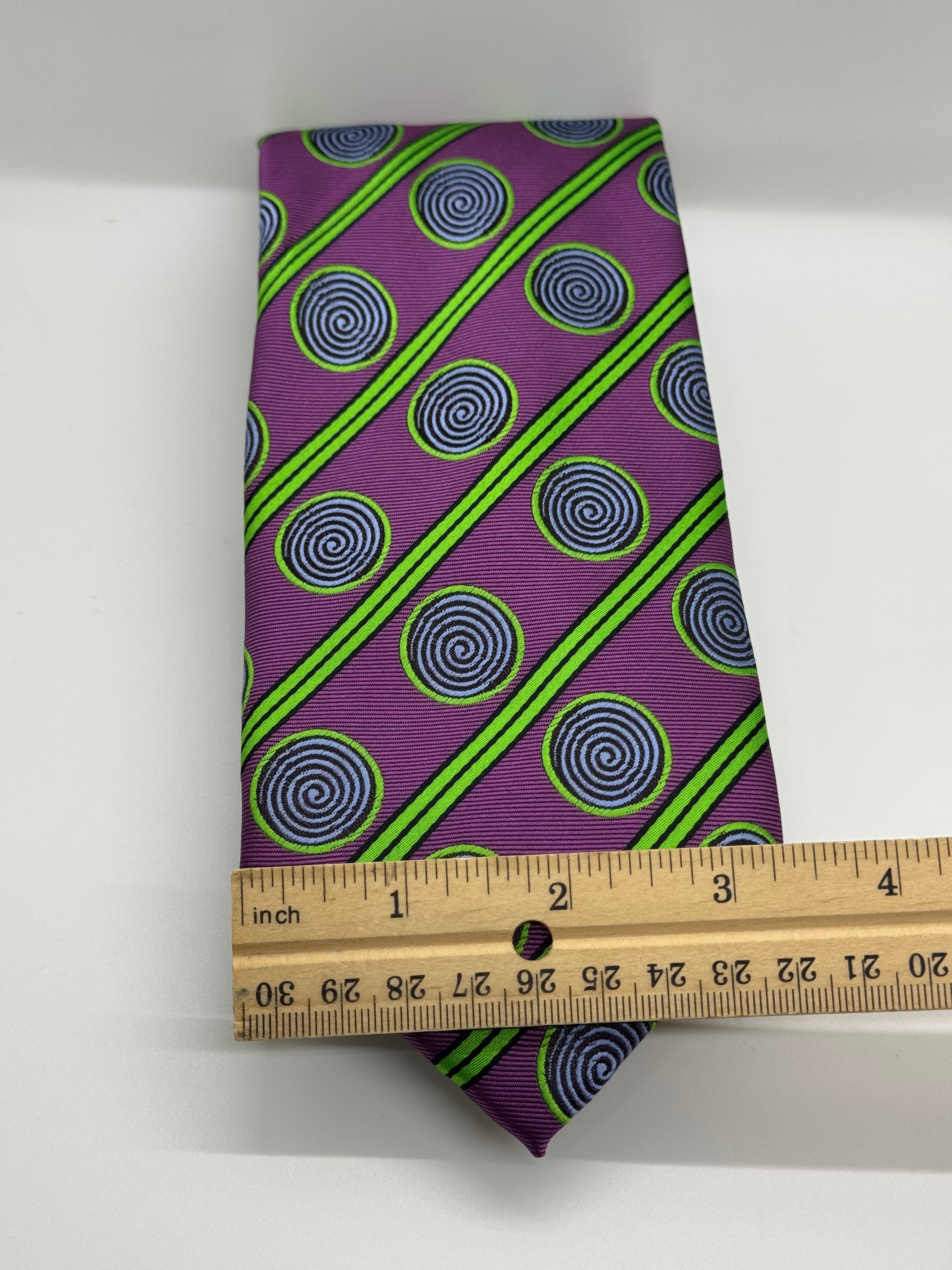 Verse 9 Purple Spiral Stripe Tie