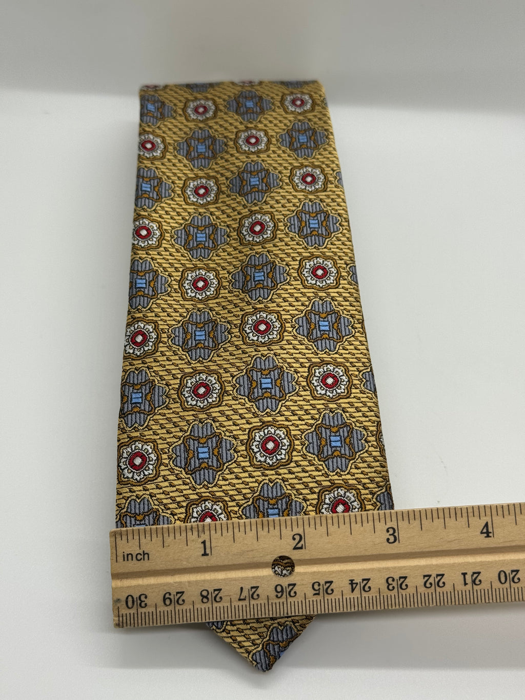Jos. A. Bank Heritage Collection Gold Medallion Silk Tie