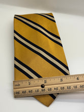 Load image into Gallery viewer, Brooks Brothers Tie
