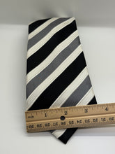 Load image into Gallery viewer, Donald Trump Tie
