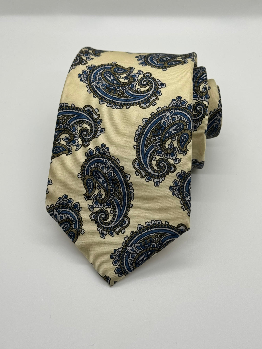 Don Loper Beverly Hills Cream & Blue Paisley Tie