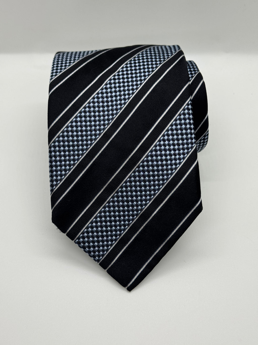 Giorgio Armani – Black & Silver Power Stripe Silk Tie