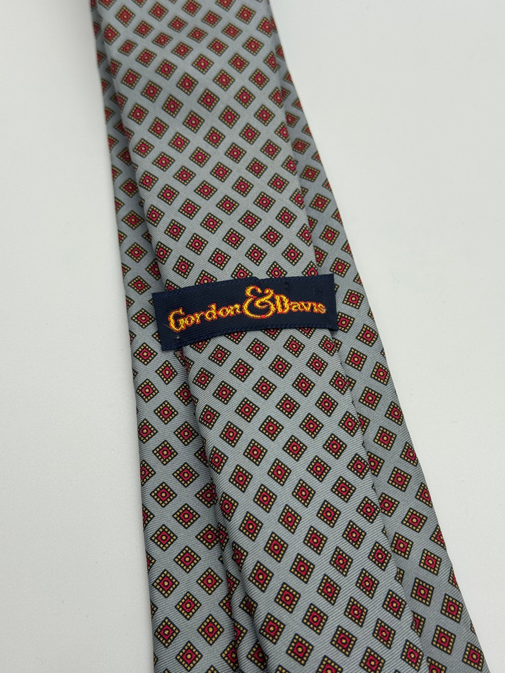 Gordon & Davis Silver Geometric Medallion Tie