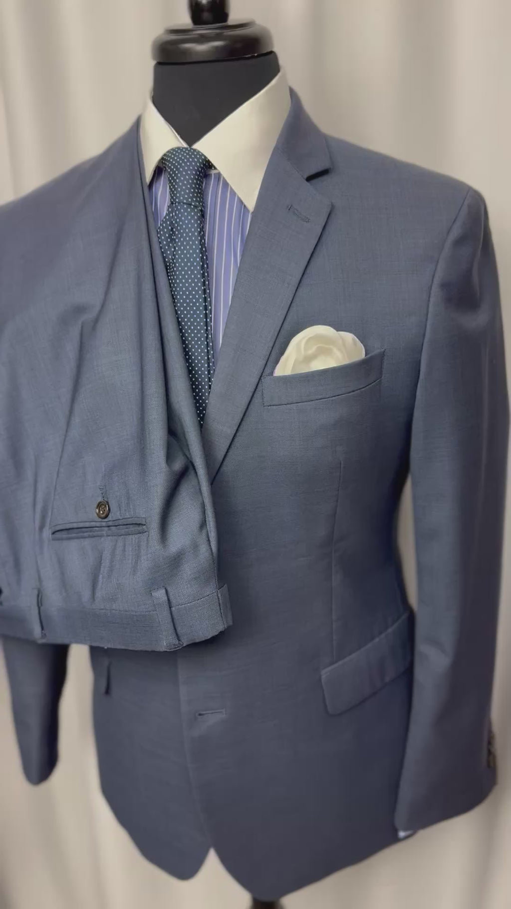 Banana Republic Slim Fit Italian Marzotto Blue Wool Suit – 42S